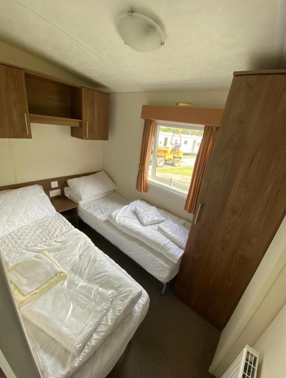 Modern 2017 Model Delta Sienna Static Caravan In Clarach Bay Villa Aberystwyth Exterior photo