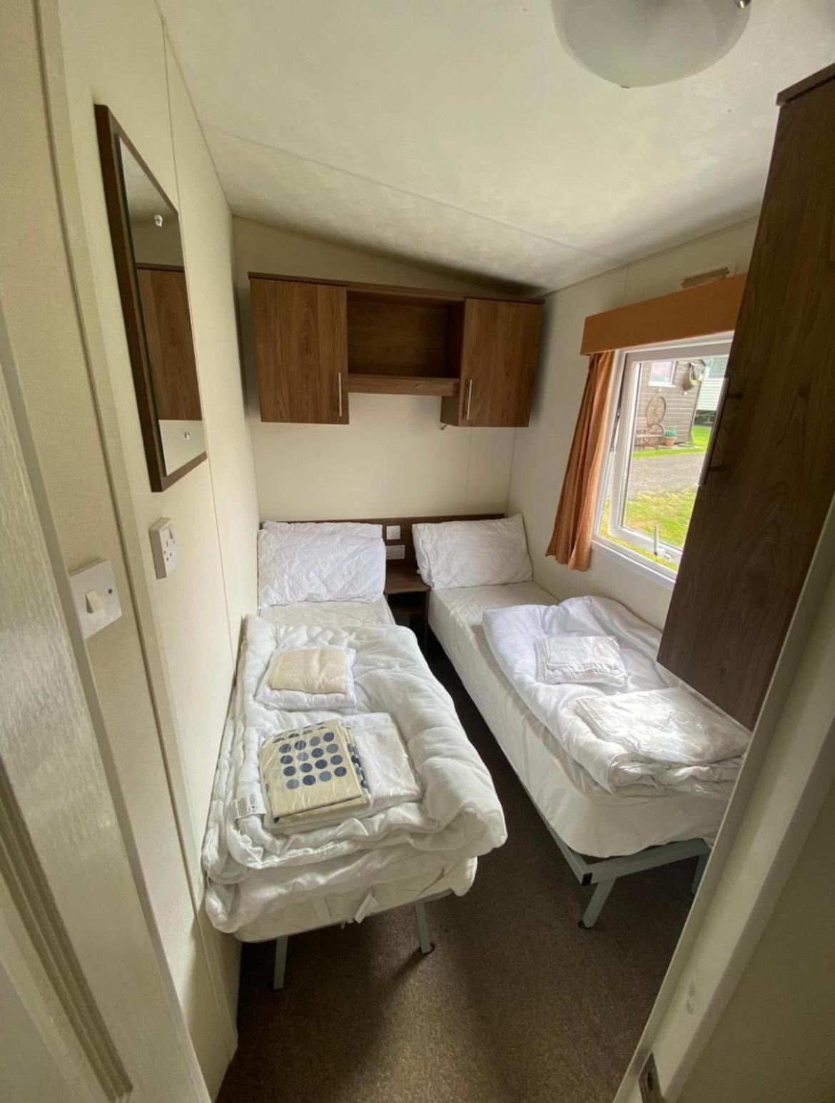 Modern 2017 Model Delta Sienna Static Caravan In Clarach Bay Villa Aberystwyth Exterior photo